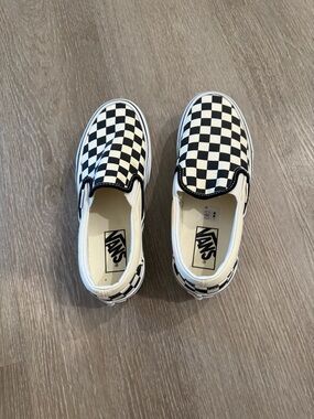 Vans Platform Classic Slip-On Checkerboard Sneakers - Black/White